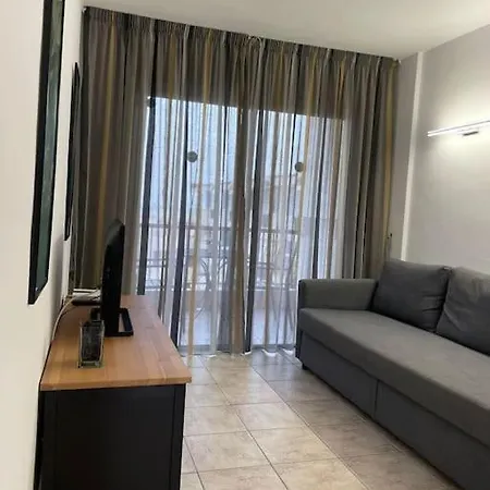 Апартаменты Cecilia Apartmentplaya De Americas