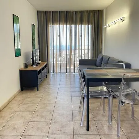 Cecilia Apartmentplaya De Americas * Playa de las Americas (Tenerife)